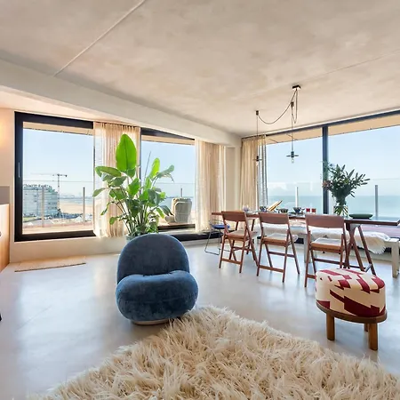Modern In Heist With Views